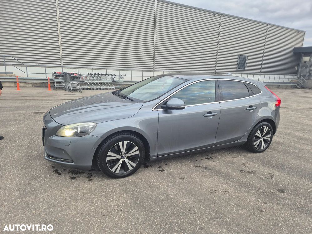 Volvo V40 D4 Summum - 30