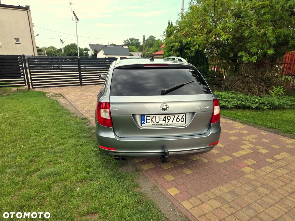 Skoda Superb 1.8 TSI Elegance DSG - 26