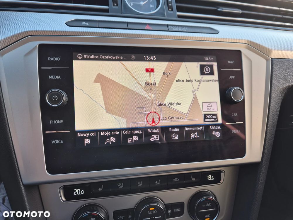 Volkswagen Passat - 37