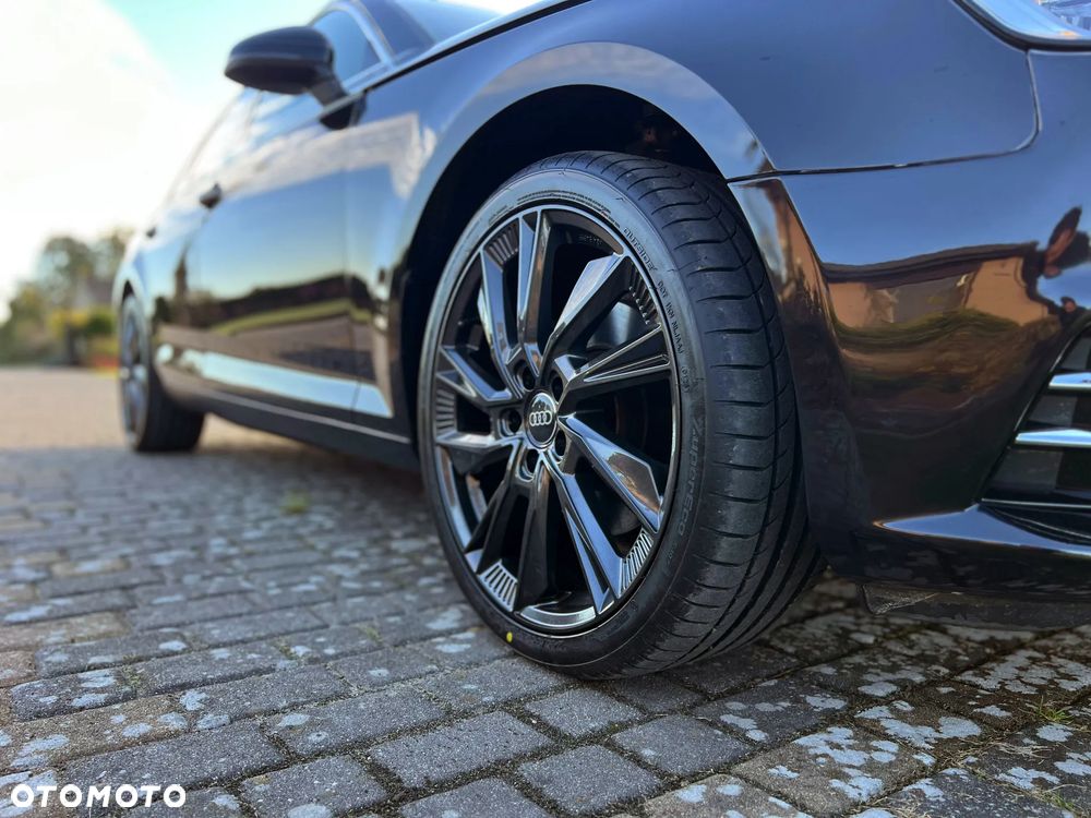 Audi A4 Avant 2.0 TFSI ultra S tronic - 12