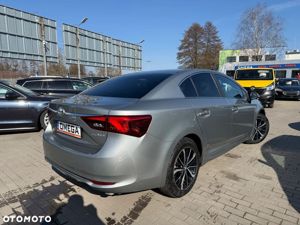 Toyota Avensis 1.8 Prestige MS - 2