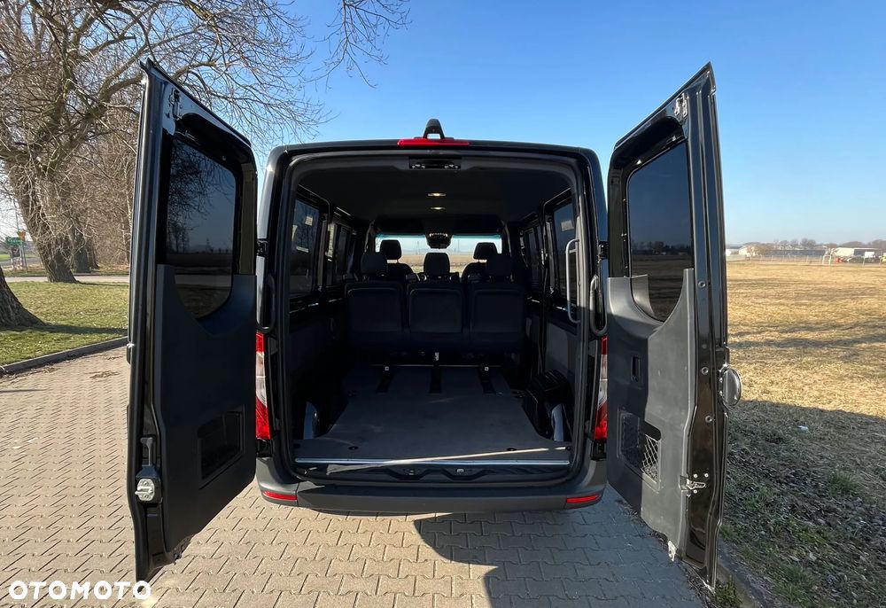 Mercedes-Benz Sprinter - 10