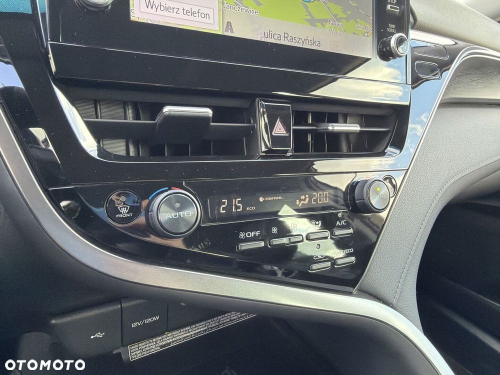 Toyota Camry 2022
