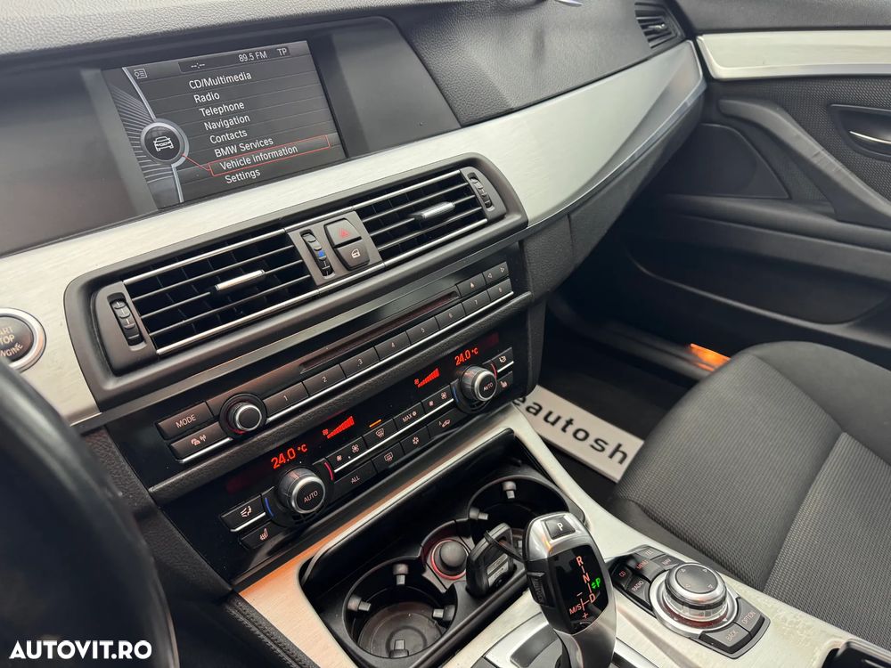 BMW Seria 5 525d Sport-Aut. - 21