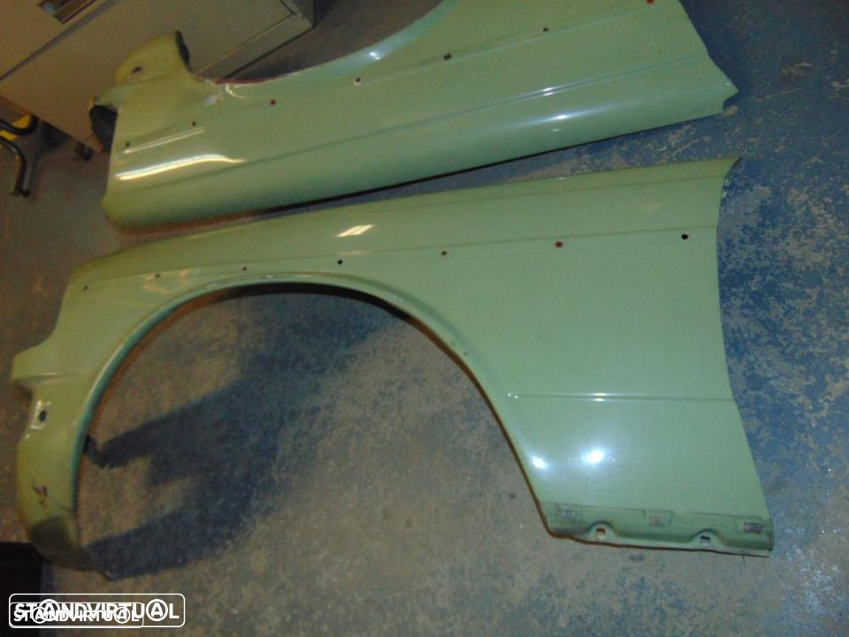 Mercedes W123 guarda-lamas - 2