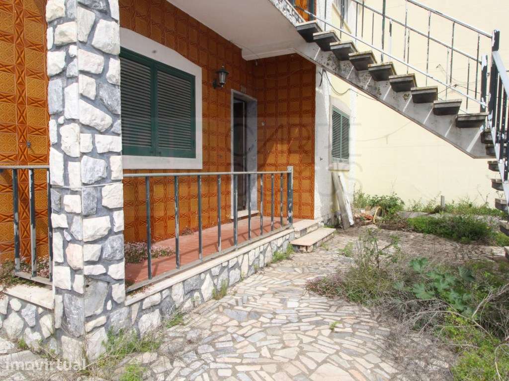 Andar de T3/T2 moradia Bi Familiar, em Alcochete - Grande imagem: 2/21