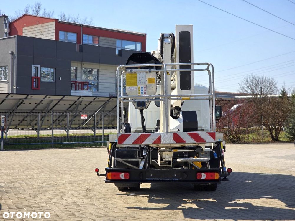 Nissan Cabstar - 6
