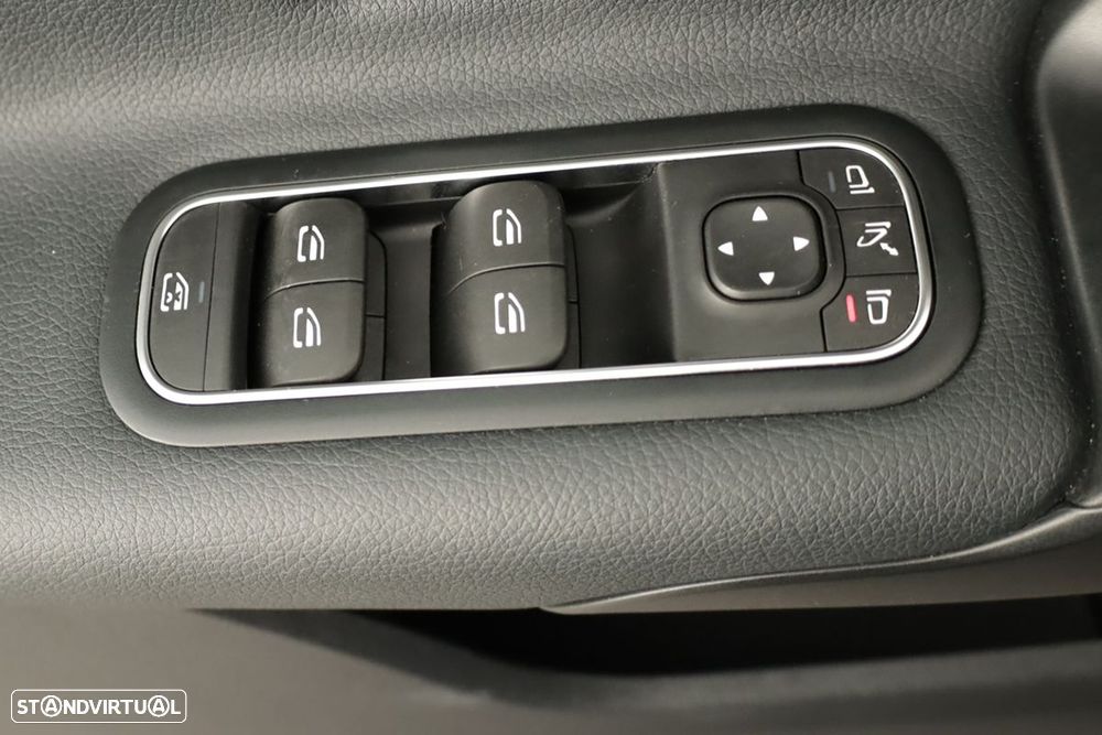 Mercedes-Benz A 200 Standard - 21
