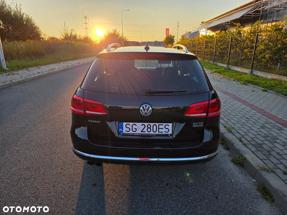 Volkswagen Passat Variant 2.0 TDI DSG BlueMotion Technology Exclusive - 17