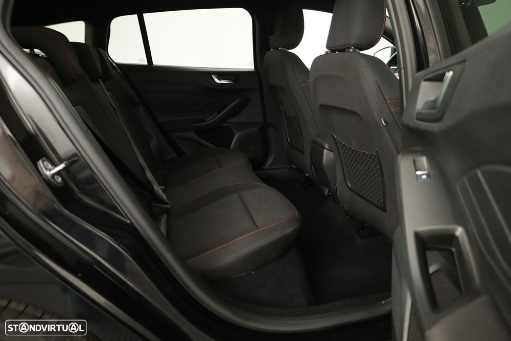 Ford Focus SW 1.0 EcoBoost MHEV ST-Line X Aut. - 22