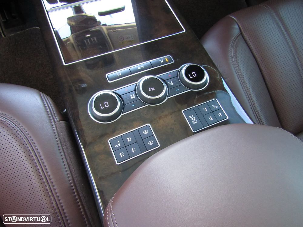 Land Rover Range Rover V8 Supercharged SVAutobiography - 32