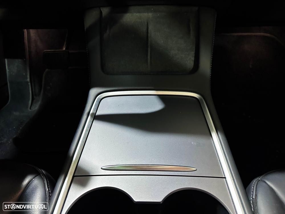 Tesla Model 3 Long Range AWD Dual Motor - 37