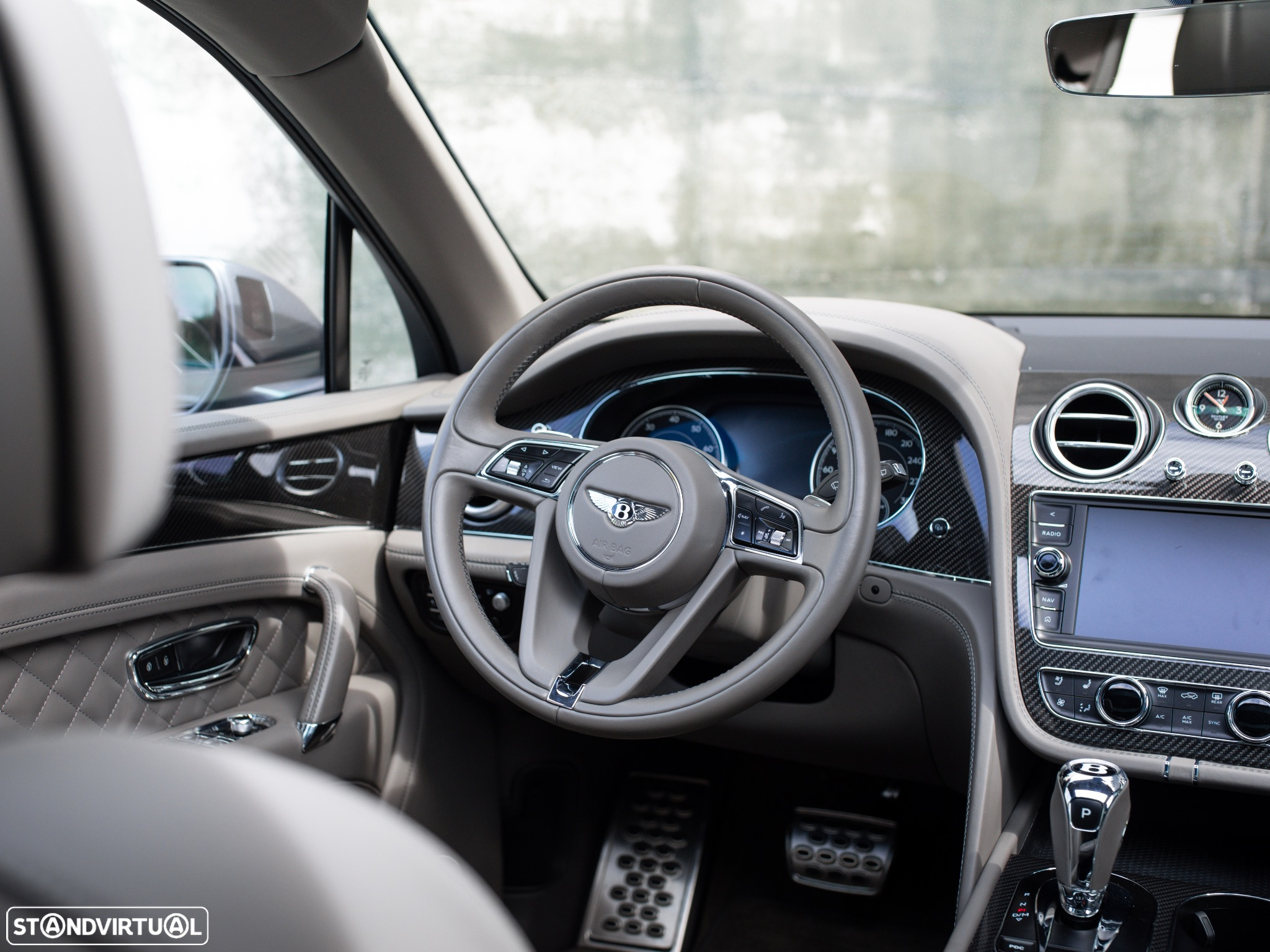 Bentley Bentayga V8 - 21