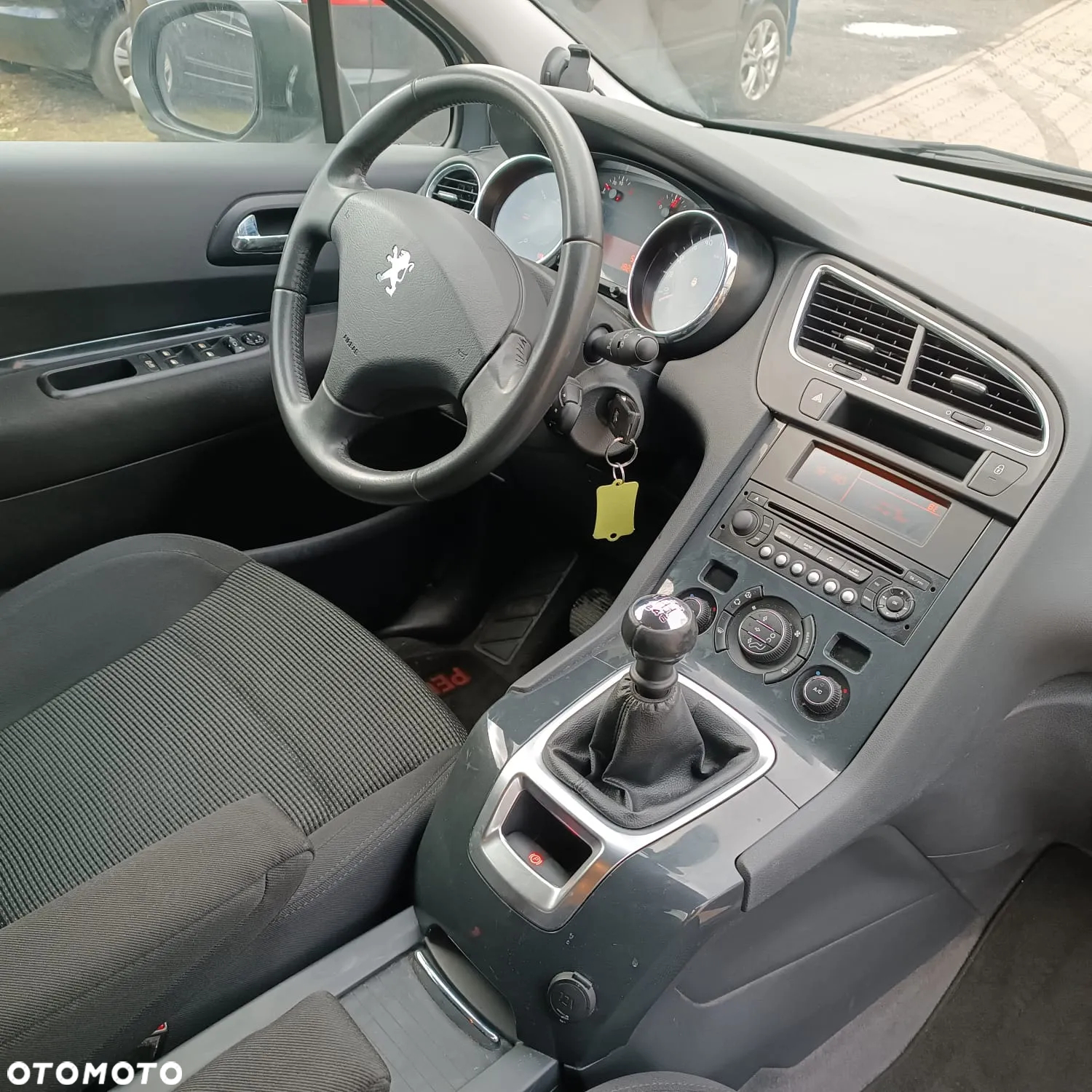 Peugeot 5008 1.6 THP Active 7os - 6
