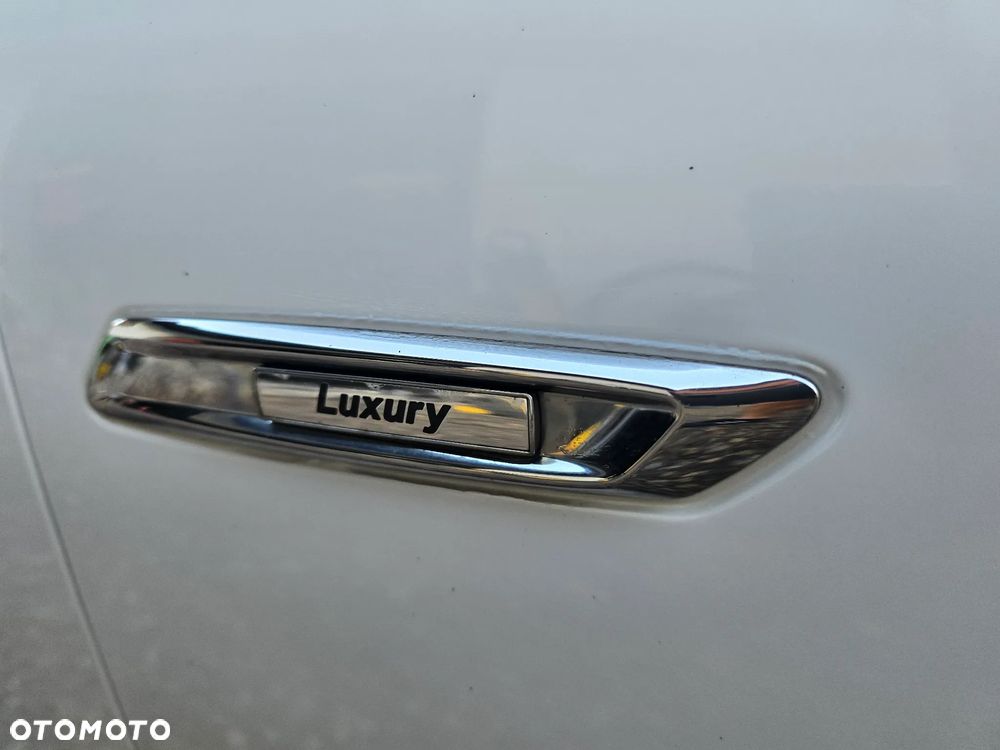 BMW Seria 5 520d xDrive Luxury Line - 10