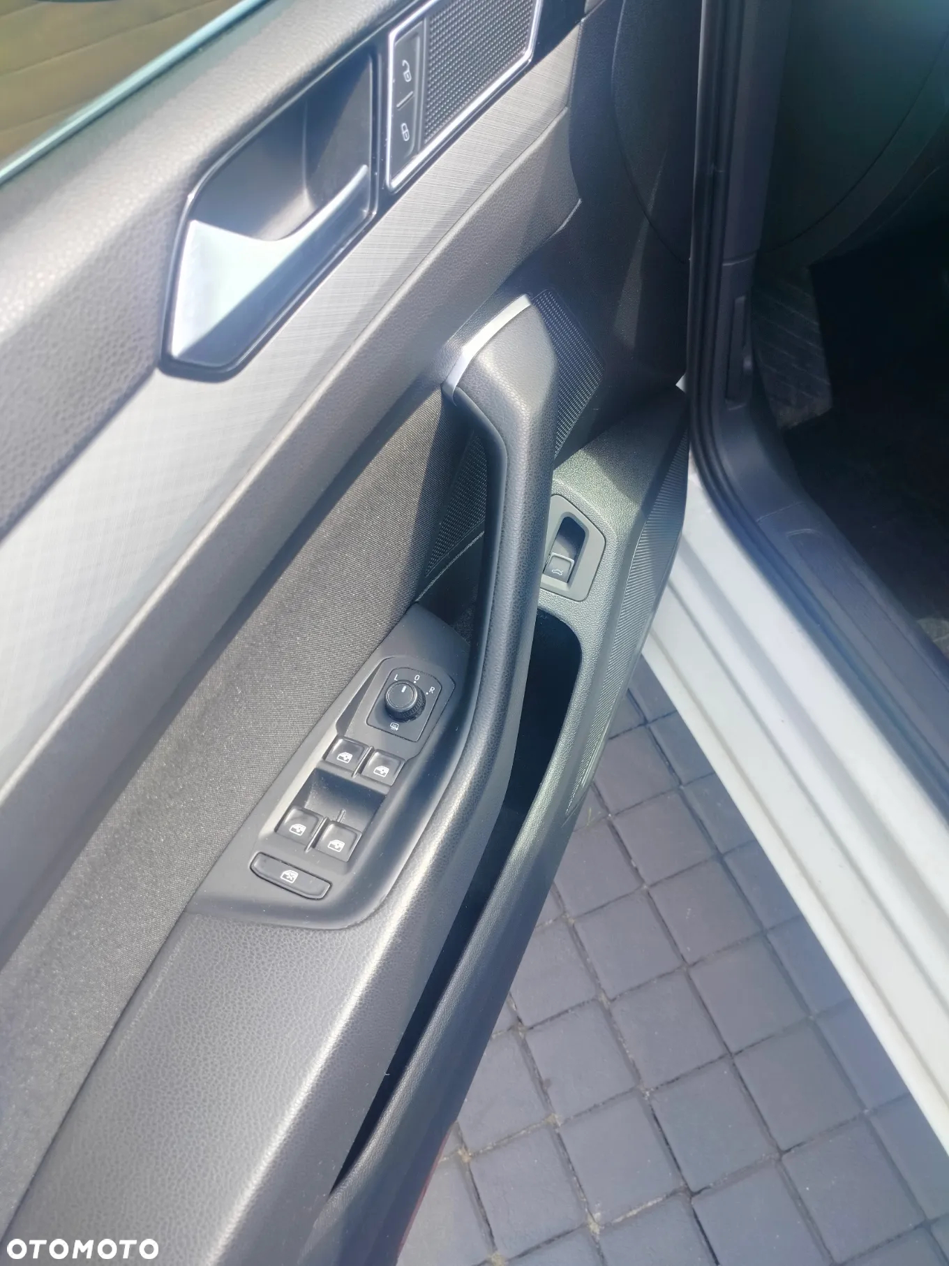 Volkswagen Passat 2.0 TSI Elegance DSG - 18