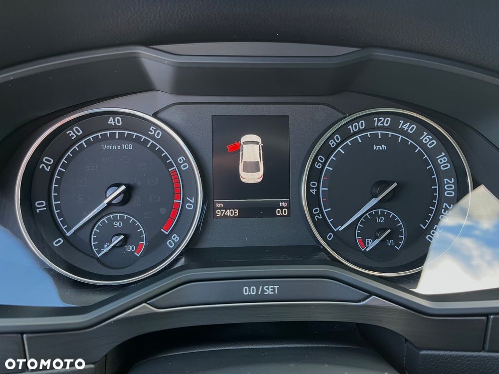 Skoda Superb 1.5 TSI ACT DSG Ambition - 17