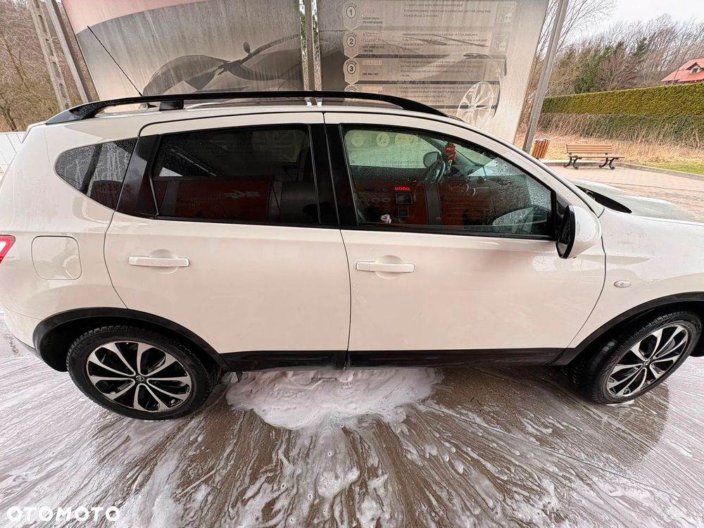 Nissan Qashqai 1.5 dCi DPF 360 - 2