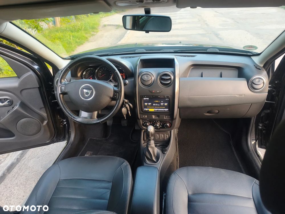 Dacia Duster TCe 125 4x2 Celebration - 8