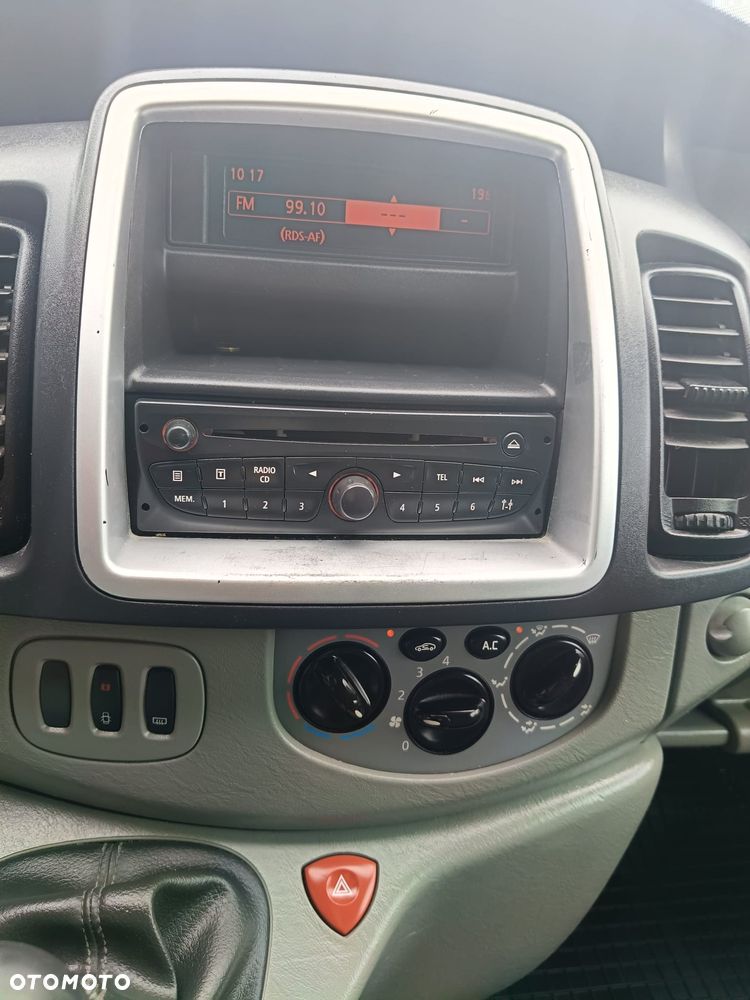 Opel Vivaro - 21