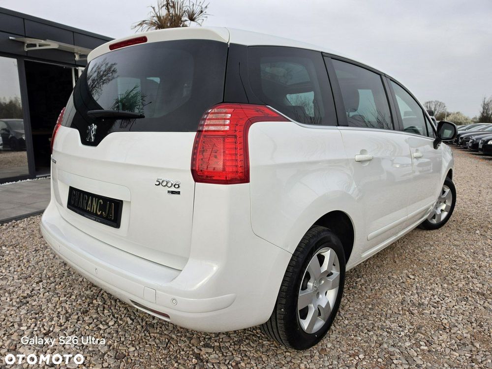 Peugeot 5008 - 24