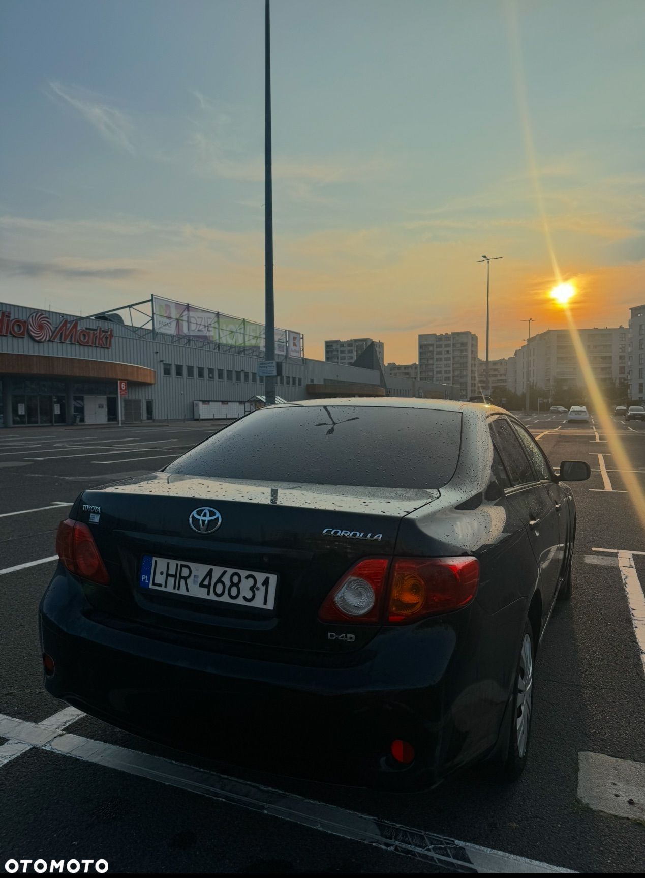 Toyota Corolla - 1
