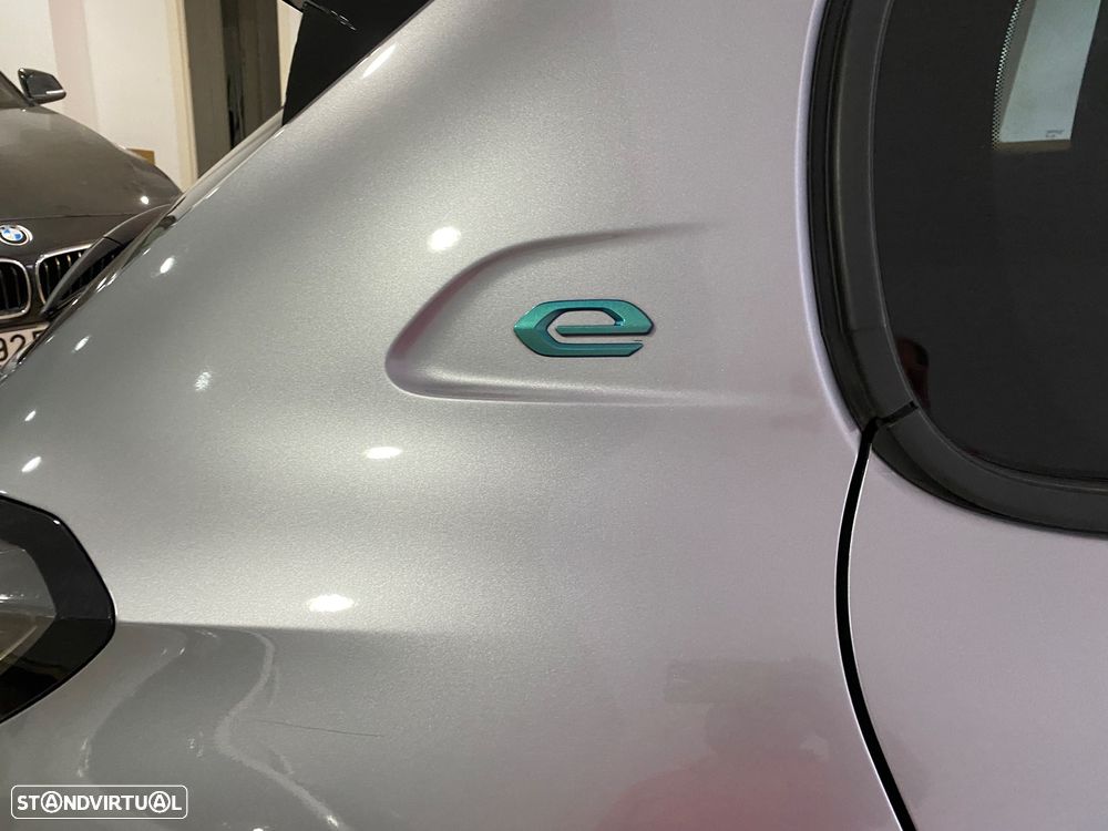 Peugeot e-208 50 kWh Allure Pack - 10