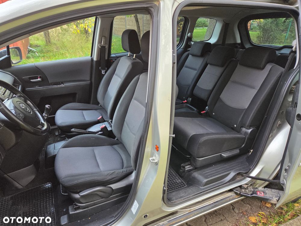 Mazda 5 - 7