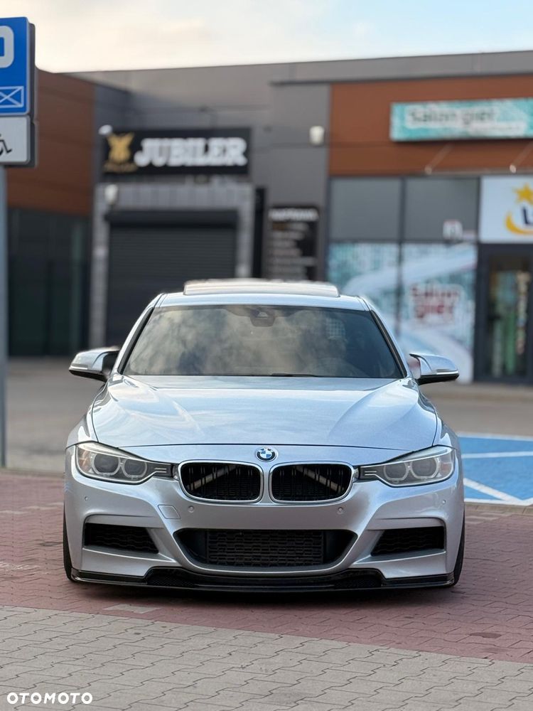 BMW Seria 3 328i Sport Line - 3