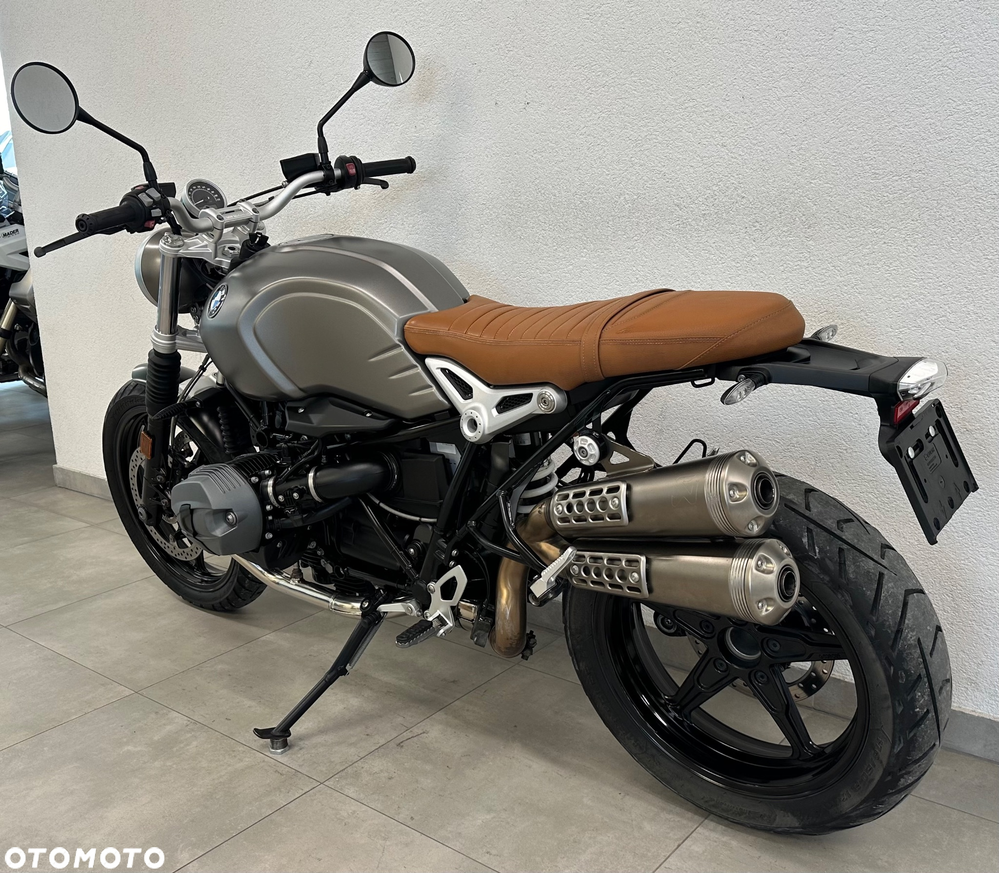 BMW R - 3