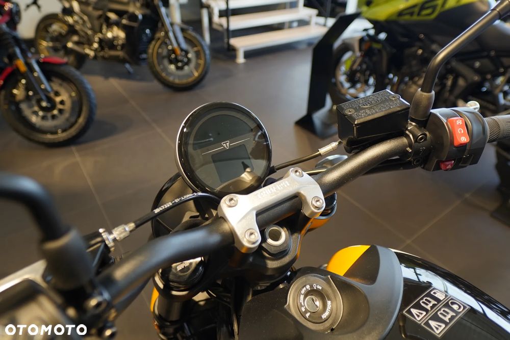 Triumph Trident - 9