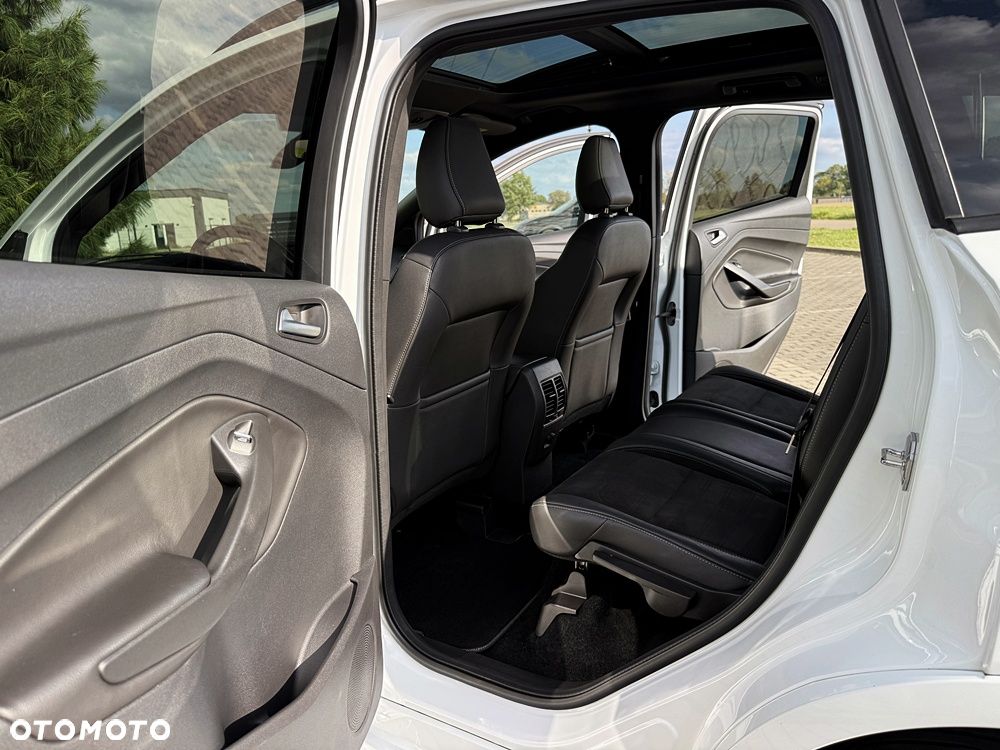 Ford Kuga 2.0 TDCi 4x4 ST-Line - 25