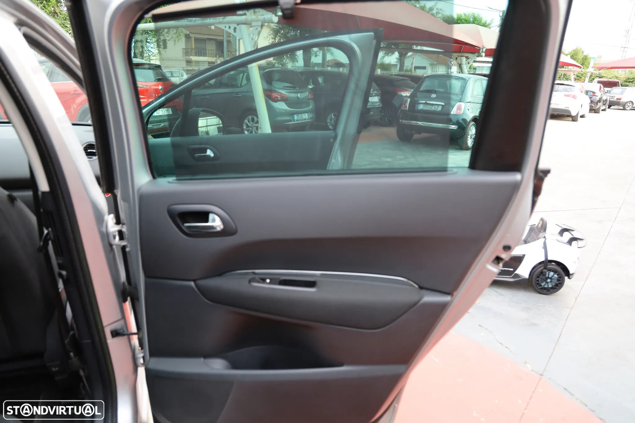 Peugeot 5008 e-HDI 115 ETG6 Stop&Start Active - 13
