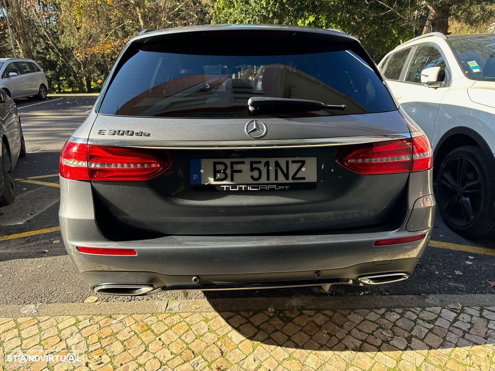 Mercedes-Benz E 300 - 6