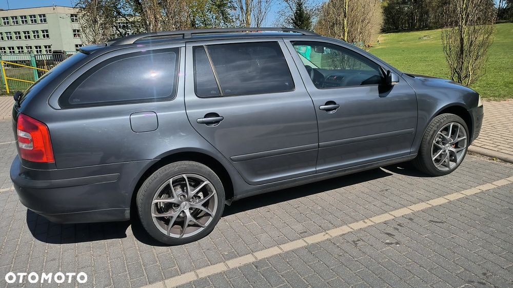 Skoda Octavia 1.6 Combi Style - 6