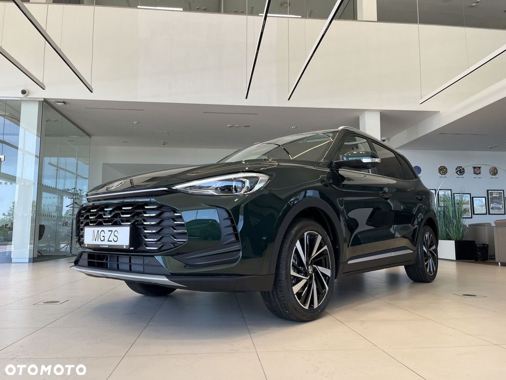 MG ZS Hybrid+ - 28