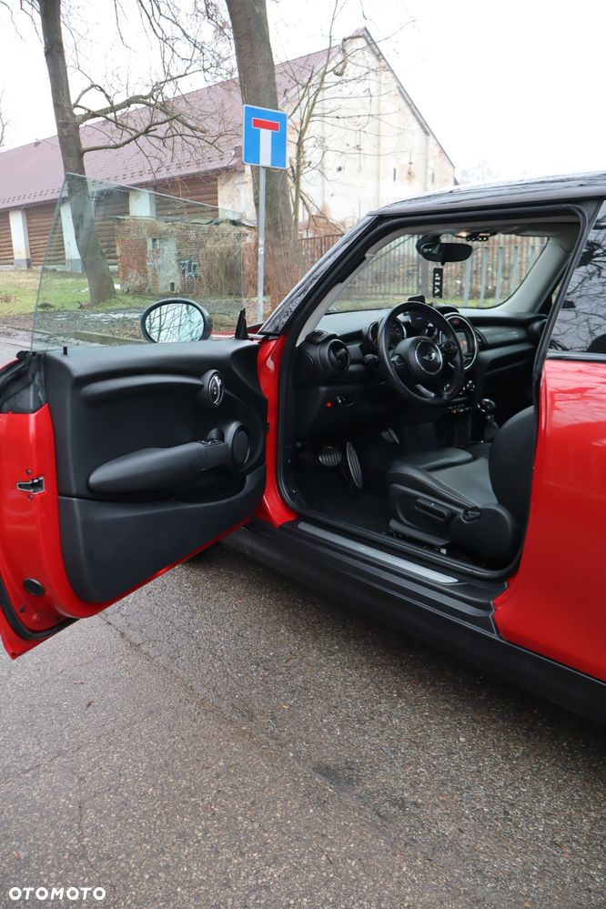 MINI Cooper Standard - 18