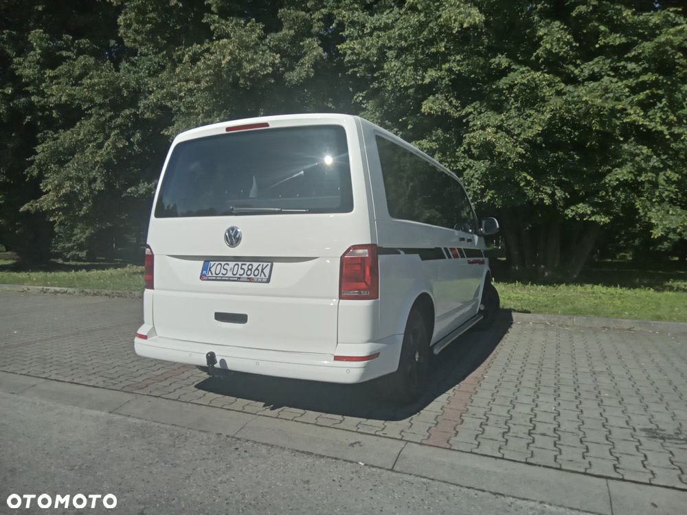 Volkswagen Caravelle - 8