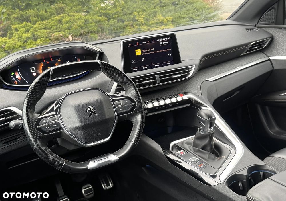 Peugeot 3008 - 15