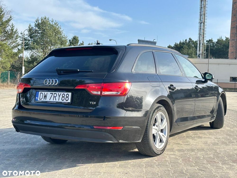 Audi A4 Avant 35 TDI S tronic - 10