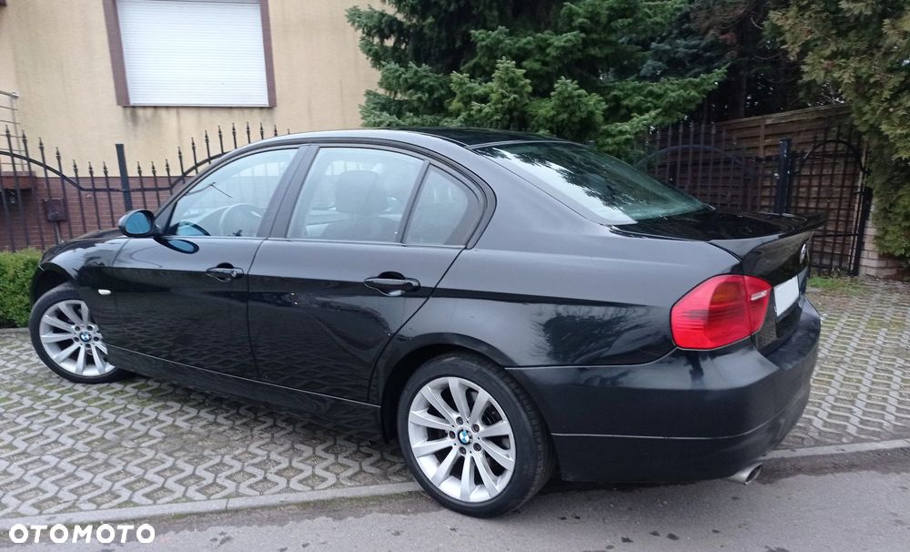 BMW Seria 3 318d - 6