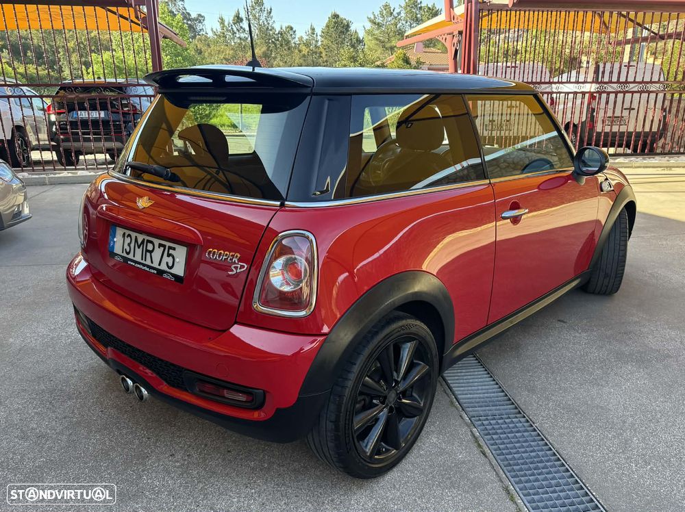 MINI 3 Portas Cooper SD - 4