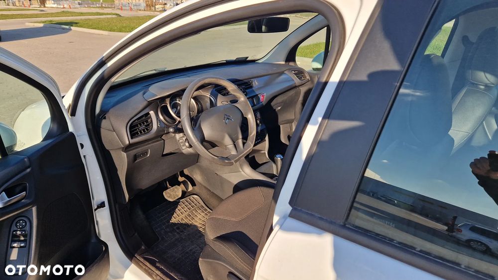 Citroën C3 Pure e-Tech VTi 82 ETG Tendance - 16