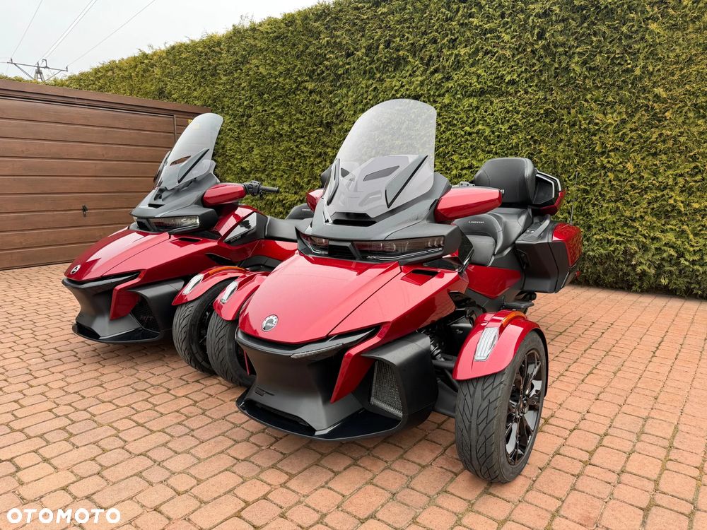Can-Am Spyder - 1