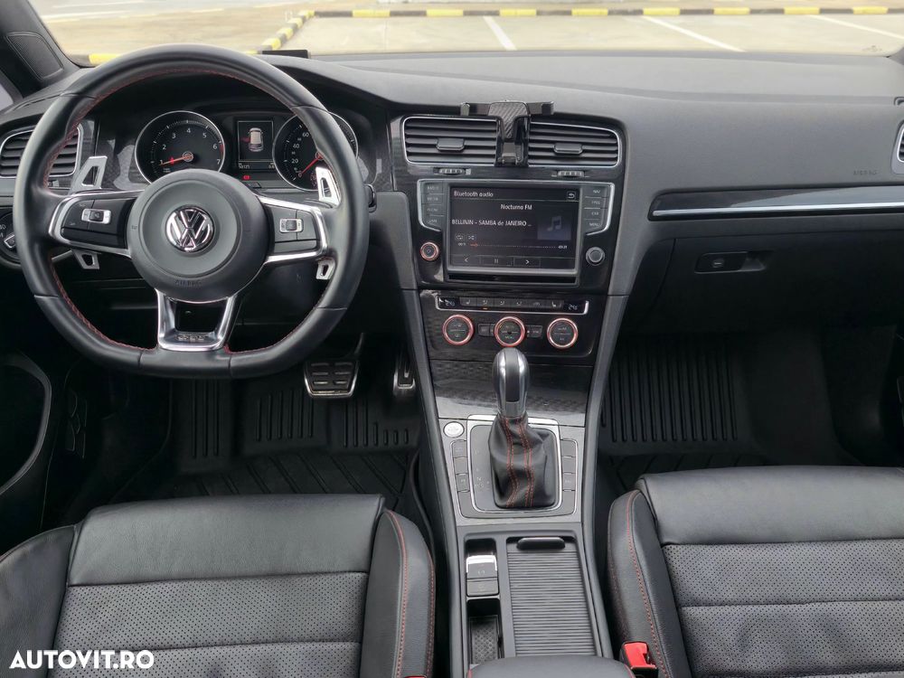 Volkswagen Golf 2.0 TSI BMT DSG GTI - 2