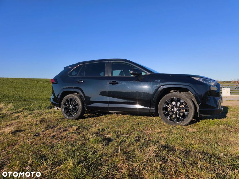 Toyota RAV4 2.5 Hybrid Black Edition by JBL 4x4 - 29