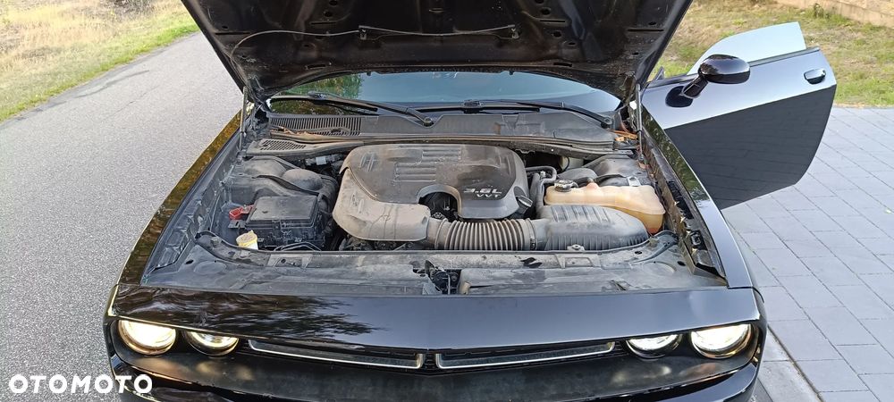Dodge Challenger - 24