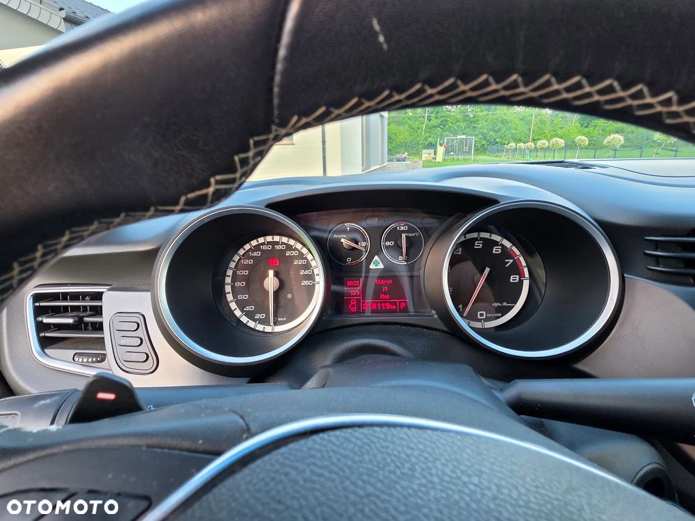 Alfa Romeo Giulietta 1750 TBi QV TCT - 10
