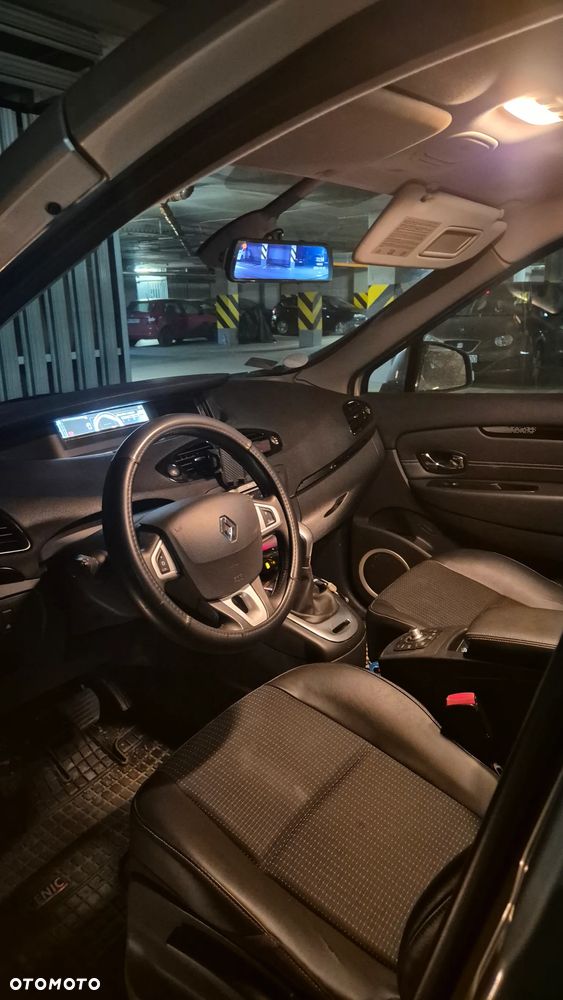 Renault Grand Scenic 2.0 16V 140 CVT Dynamique - 3