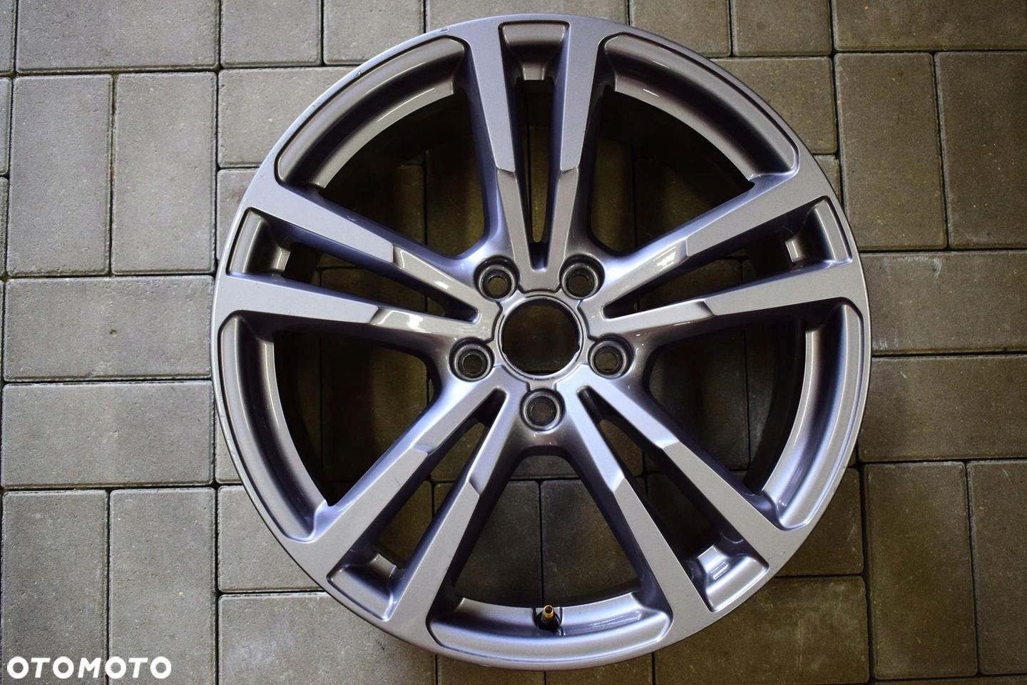 AUDI 18 ,,S-Line A3 S3 8V0 Oryginał - 1
